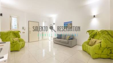Trilocale Corso Italia 24 piano terra con spazio esterno - Salento Reservation
