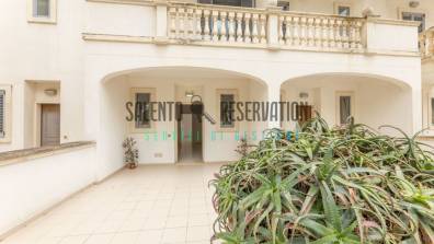 Trilocale Corso Italia 25 piano terra con spazio esterno - Salento Reservation